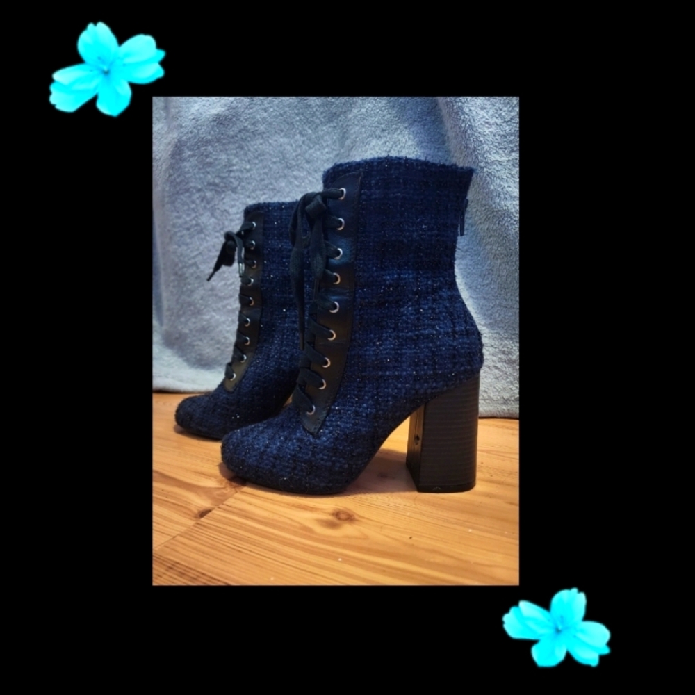FOREVER 21 - CHUNKY HEEL/LACE UP BOOTS - BLUE/BLACK/SPARKLE TWEED - SIZE 6